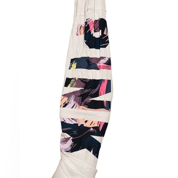 Victoria’s Secret Pink Long Sleeve Graphic Cotton Cropped Relaxed Fit Tee Shirt - Picture 2 of 5